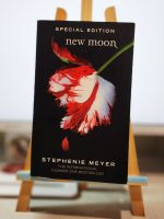 The Twilight Saga Book #2 - New Moon