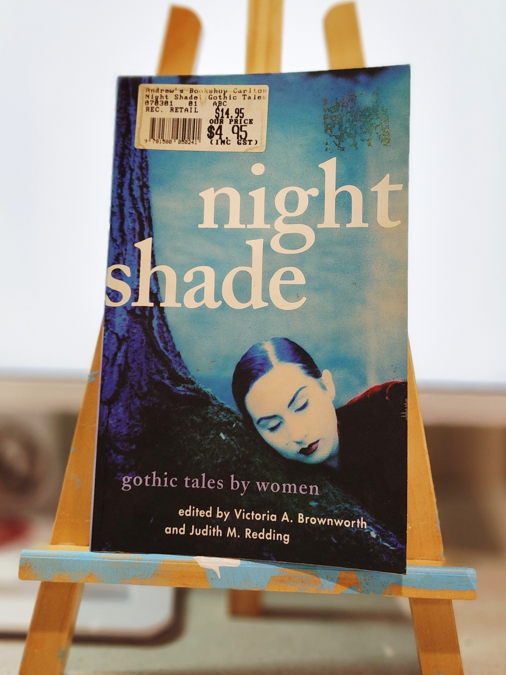 Night Shade: Gothic Tales by Women